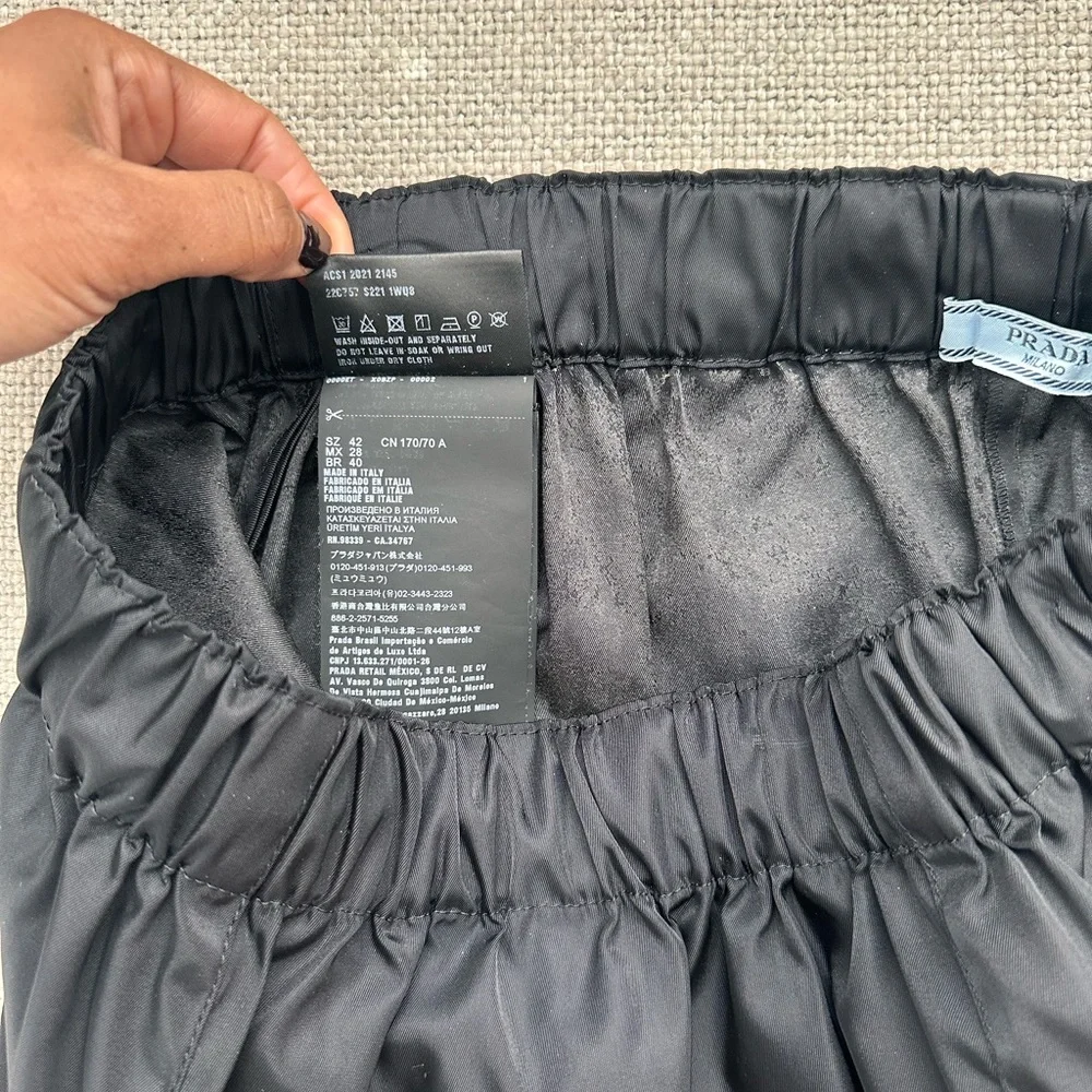 COPY - Prada Women’s ReNylon Shorts size 42 - Picture 8 of 9